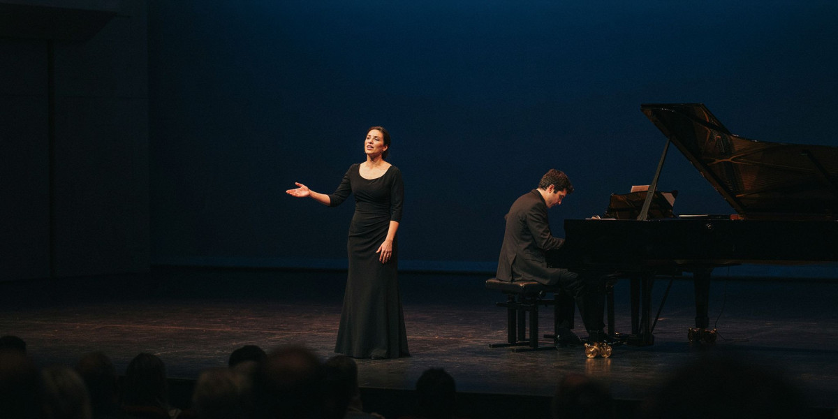 Ema Nikolovska / Jonathan Biss, photo 1