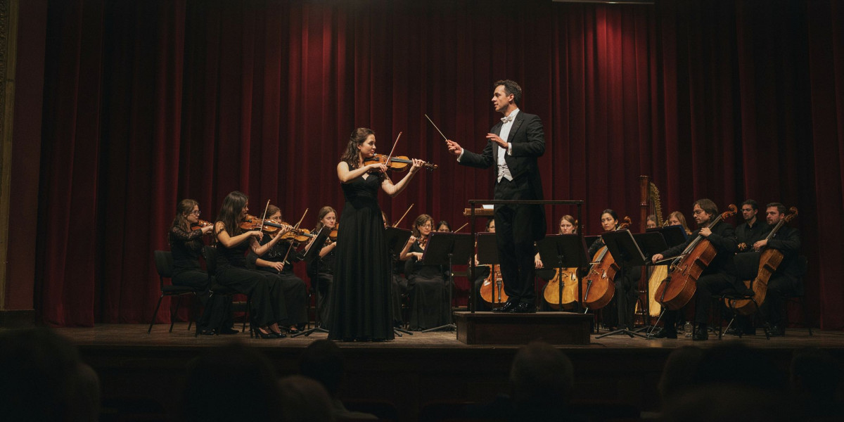 Karina Canellakis conducts Beethoven, photo 1