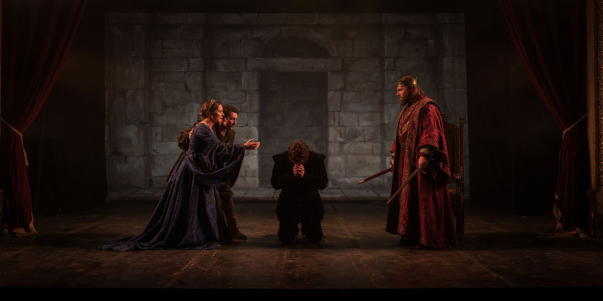 Lessons in Love and Violence, photo 1