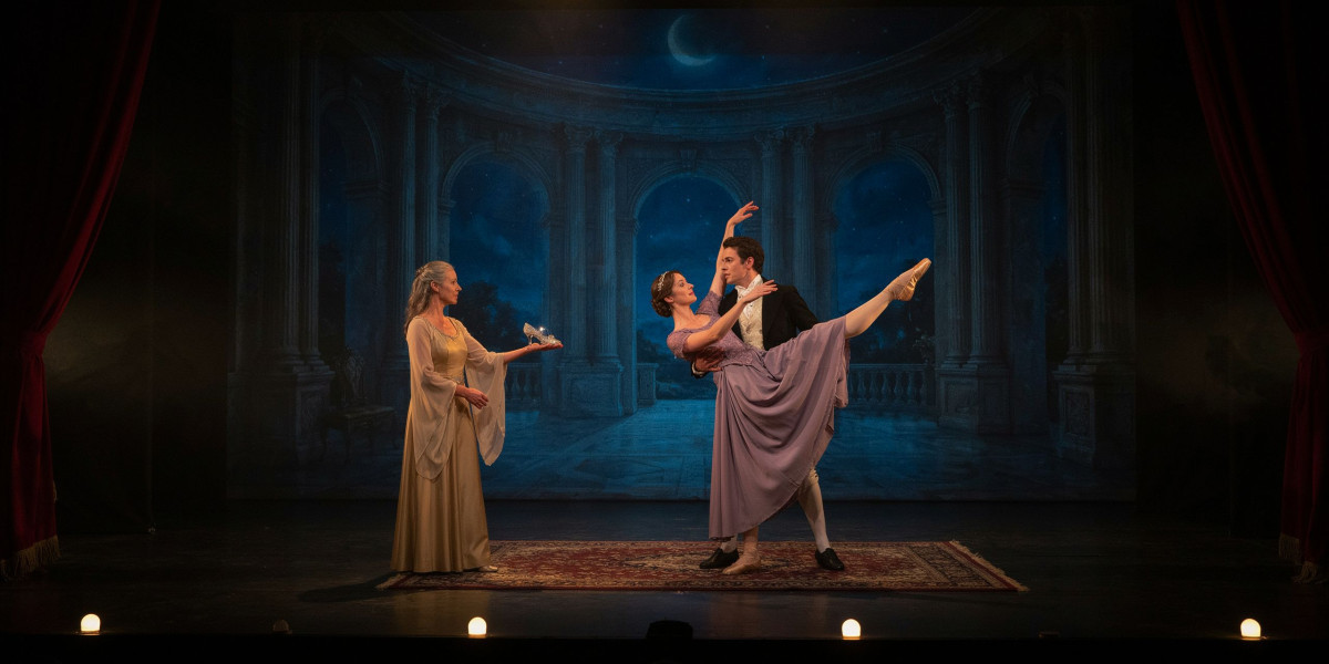 Matthew Bourne's New Adventures – Cinderella, photo 1