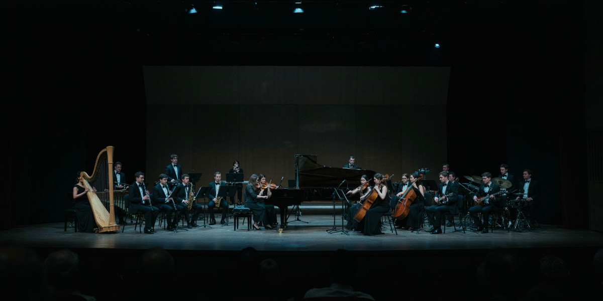 Music in 12 Parts, photo 1
