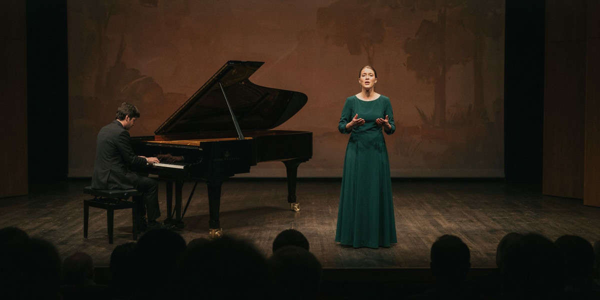 Mujeres ¡Presentes! - The Secret Art Songs of Women Latina Composers, photo 1