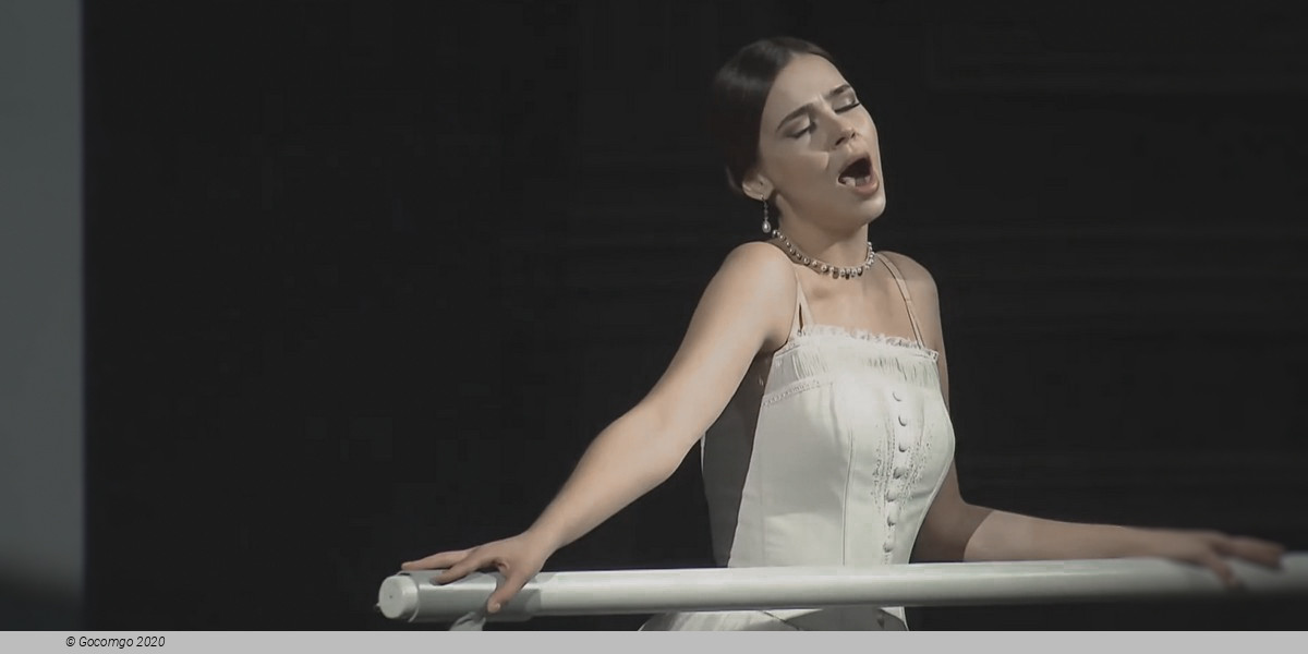 The Lady of the Camellias, photo 2