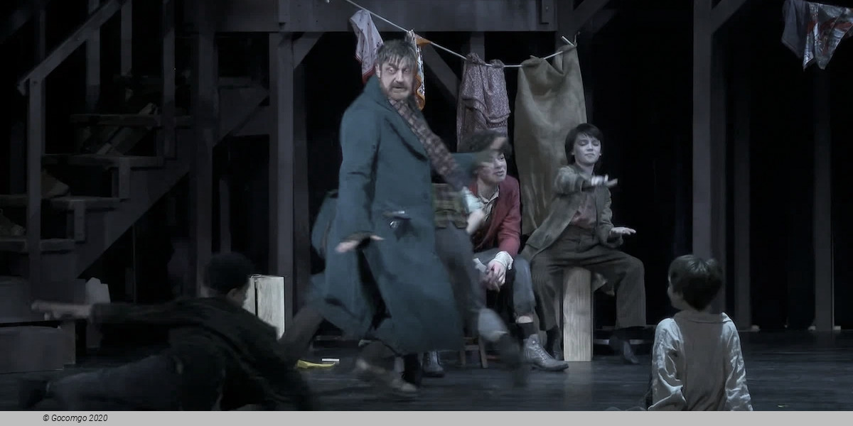Oliver!, photo 2